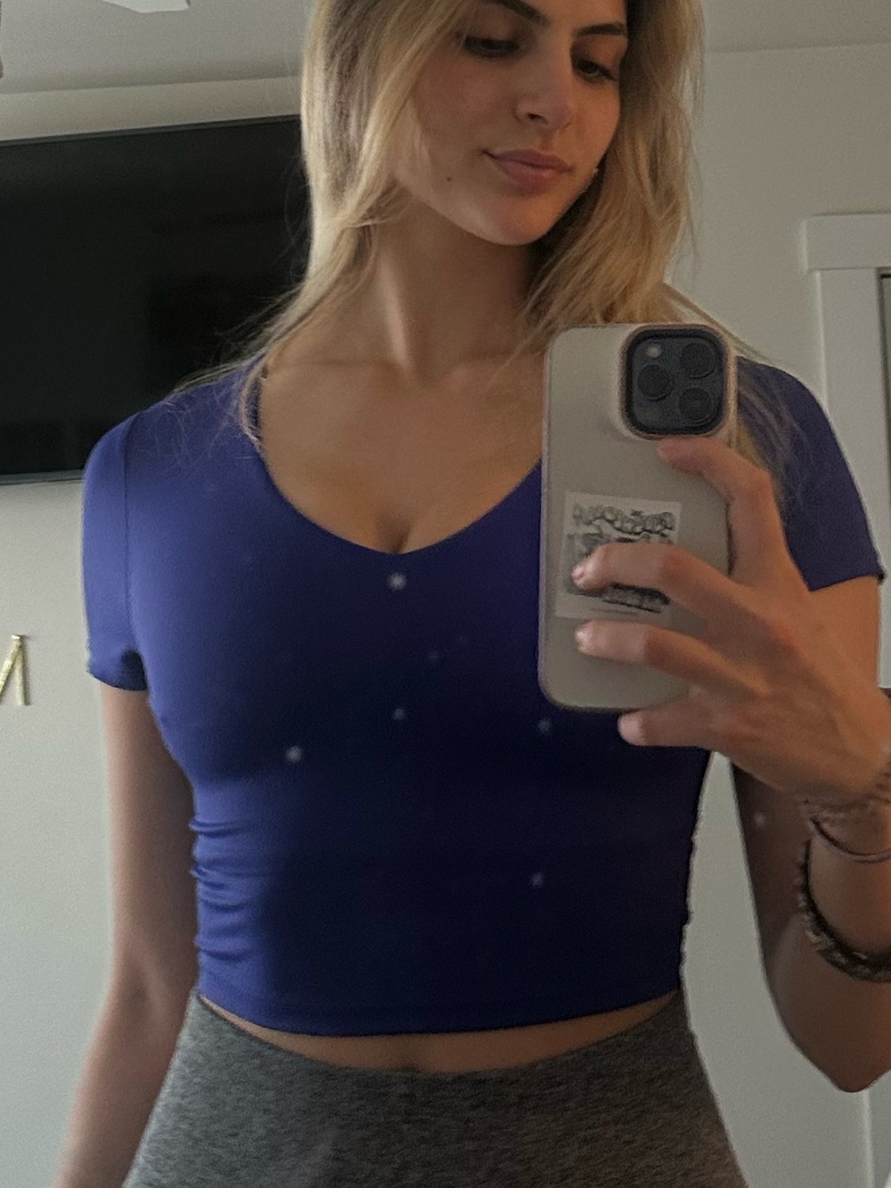Forever 21 purple cropped v-neck workout shirt
